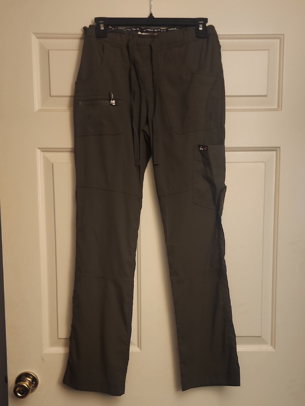 Unbranded Women's Straight Leg Scrub Pants in Olive Green
